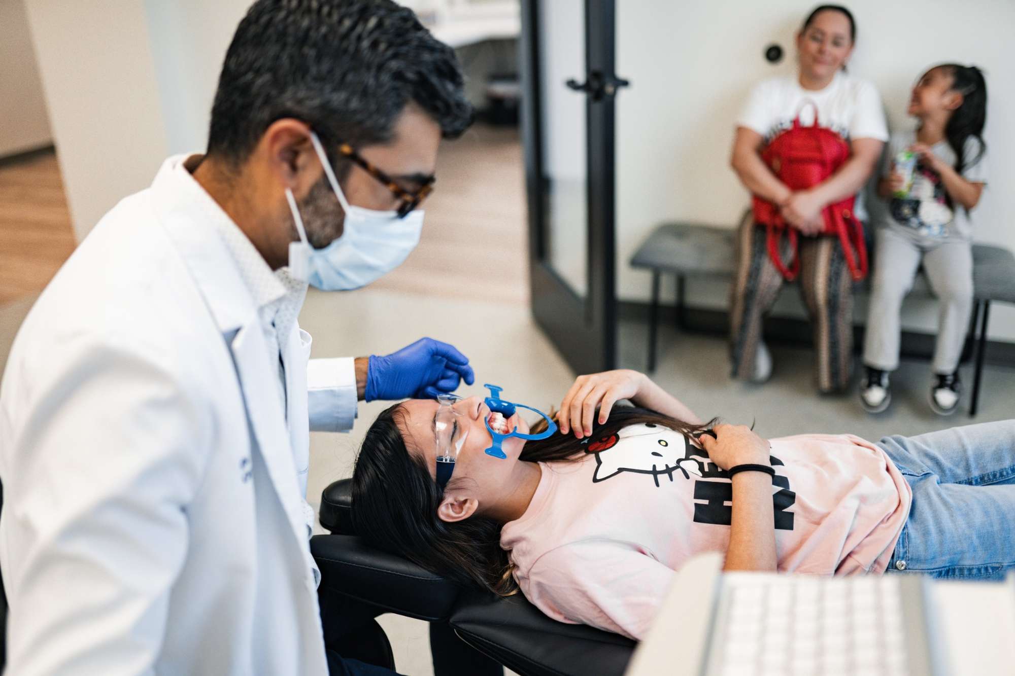 Clear Aligners Vs Braces: Which Is Right For Your Lifestyle? 3 Braces visitation